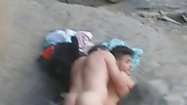 Ванеса Меј има секс на плажа со Фернандо